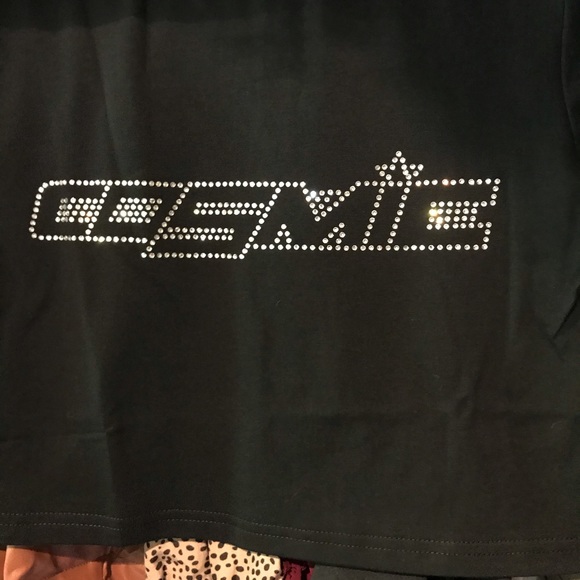 ⚡️cOsMiC⚡️ Black Crop Tee - Picture 11 of 12